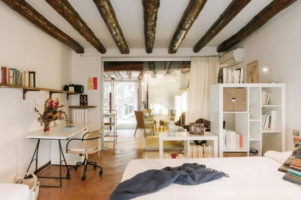 Navigli & Darsena Comfortable Apartment Milan