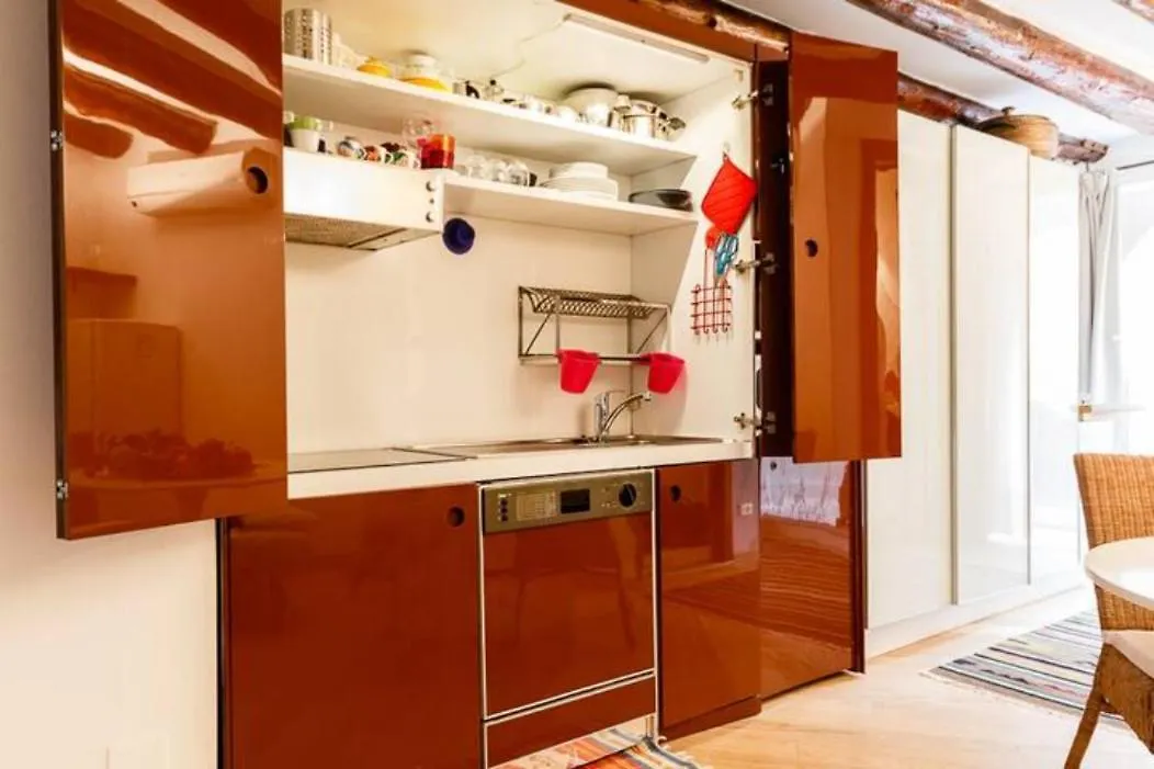 Navigli & Darsena Comfortable Apartment Milan