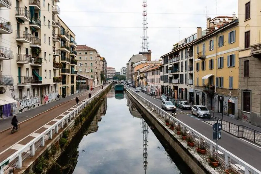 Navigli & Darsena Comfortable Apartment Milan