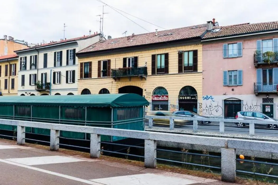 Navigli & Darsena Comfortable Apartment Milan
